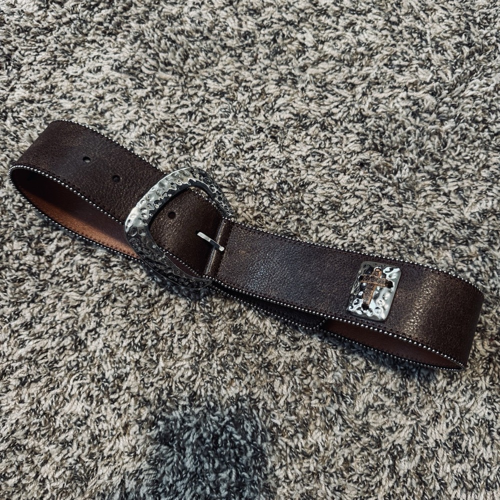 3D Belt Co Women's Brown Leather Western Belt Size 32 Studded Cross Buckle NWT